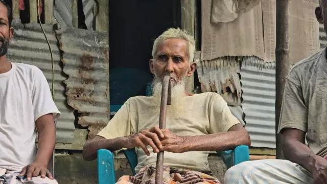 ৩২ বছর পর পাকিস্তানে নিখোঁজ আছিয়ার সন্ধান, মেয়েকে একবার ছুঁয়ে দেখতে চান ৯৫ বছরের বাবা