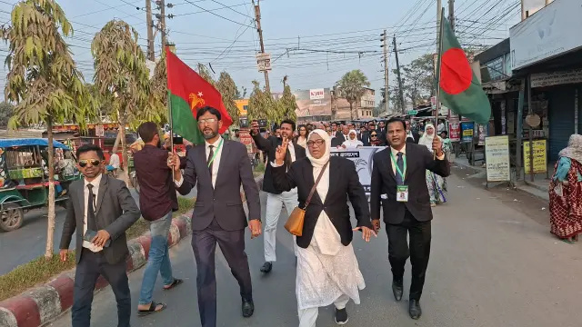 আইনজীবীদের গণসংযোগে মুখর বরগুনা-১ আসনে নজরুল ইসলাম মোল্লার পক্ষে প্রচারণা