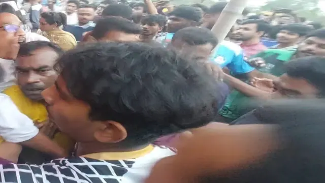 আন্ত:বিভাগীয় ফুটবল খেলাকে কেন্দ্র করে গোবিপ্রবিতে সংঘর্ষ ও রেফারিকে মারধর।