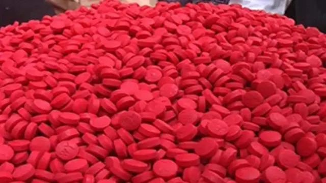 বাবুগঞ্জে অর্ধশতাধিক ইয়াবাসহ মাদক ব্যবসায়ী আটক