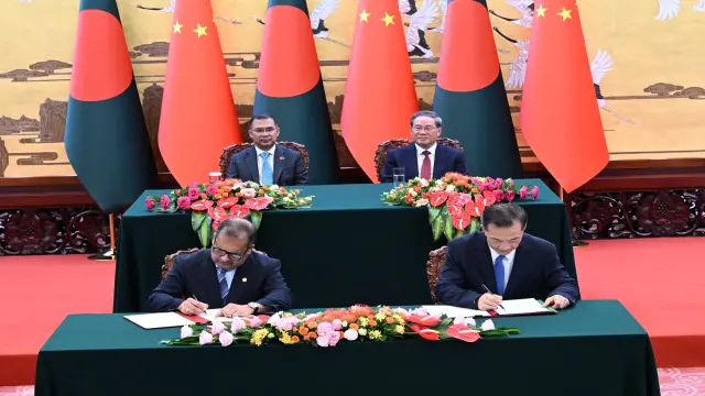 বেইজিংয়ে গণমাধ্যম খাতে সহযোগিতা জোরদারে বাংলাদেশ-চীনের মধ্যে চারটি সমঝোতা স্মারক স্বাক্ষর