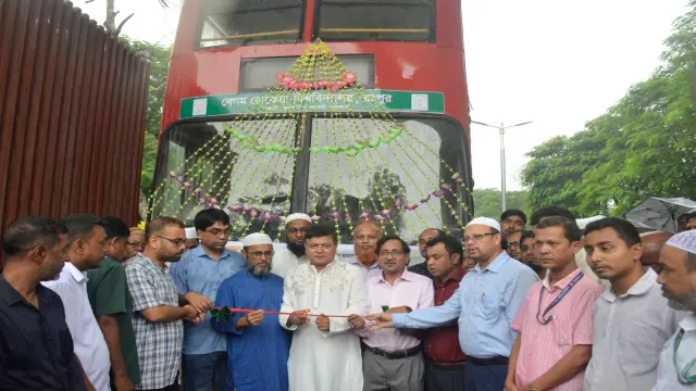 বেরোবিতে ৭টি বাসের উদ্বোধন