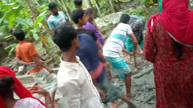 বিএনপি নেত্রীর জমি দখল করে  জোরপূর্বক রাস্তা নির্মানের  অভিযোগ