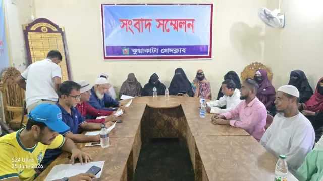 বিএনপির দাপট ,মহিপুরে জমি দখল, হামলা ও চাঁদাবাজির অভিযোগে সংবাদ সম্মেলন