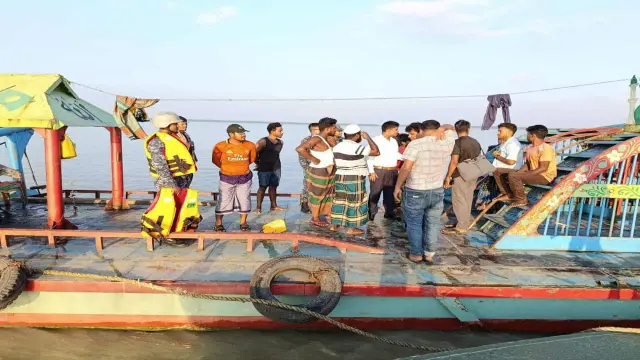 বোরহানউদ্দিনে অবৈধভাবে বালি উত্তোলন করায় ২ জনকে জরিমানা,ড্রেজার ও বলগেট জব্দ