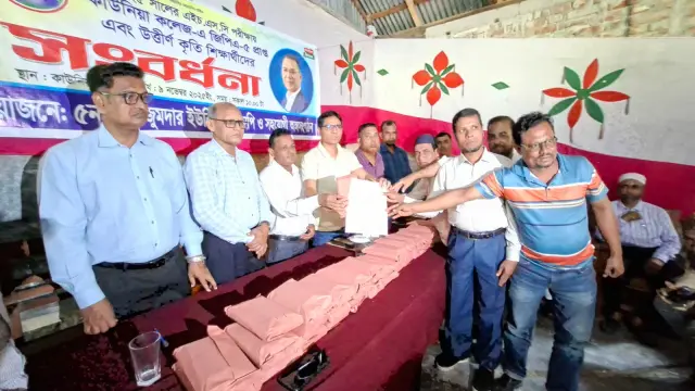 বরগুনার বেতাগীতে জিপিএ-৫ প্রাপ্ত শিক্ষার্থীদের সংবর্ধনা