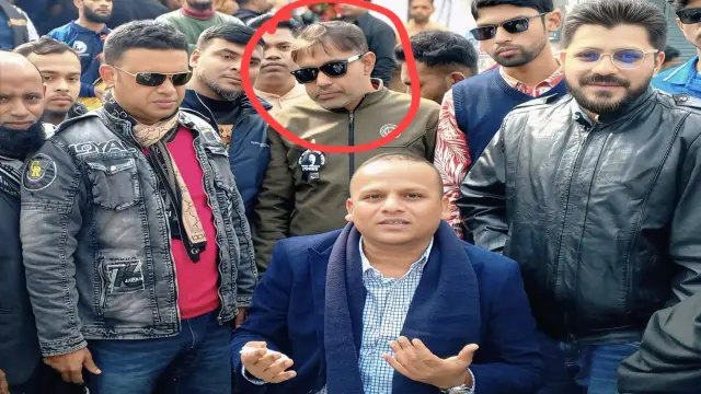 বরিশাল ডিসি অফিসে চাঞ্চল্যকর হত্যা মামলার আসামির সাথে প্রার্থী