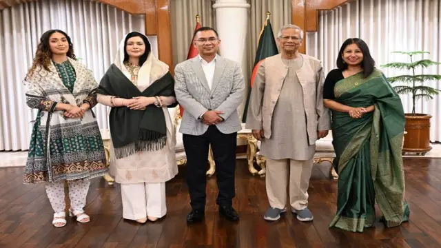 ড. ইউনূসের সঙ্গে তারেক রহমানের সৌজন্য সাক্ষাৎ