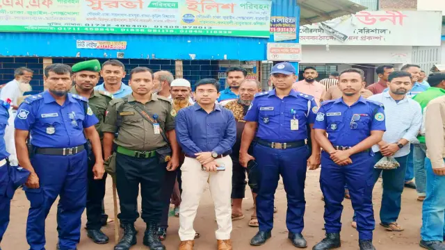 ঈদ যাত্রা নিরাপদ রাখতে    মহাসড়কে ইউএনও'র     অভিযান