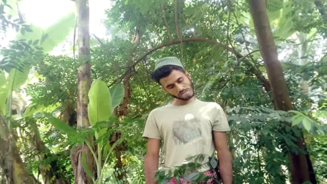 গাছে ঝুলছিলো ব্যবসায়ীর লাশ