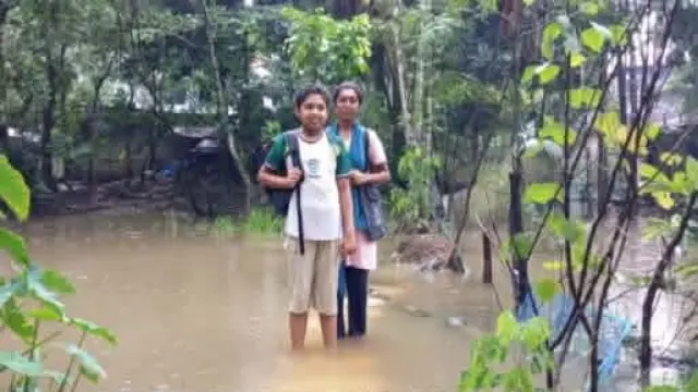 গলাচিপা পৌরসভার ৯ নম্বর ওয়ার্ডে জলাবদ্ধতায় কয়েকশ পরিবার পানিবন্দি, চরম দুর্ভোগ