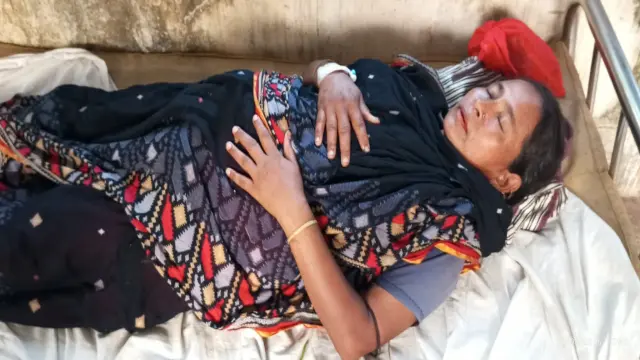 গলাচিপায় গৃহবধুকে মারধর হাসপাতালে ভর্তি