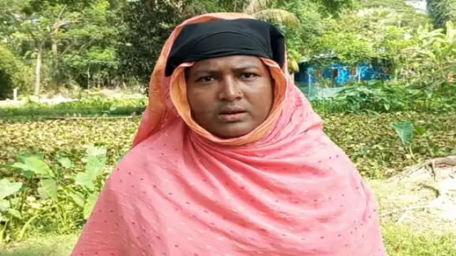 গলাচিপায় গভীর নলকূপের অভাবে কয়েকটি পরিবারের খালের পানিতে তৃষ্ণা নিবারণ