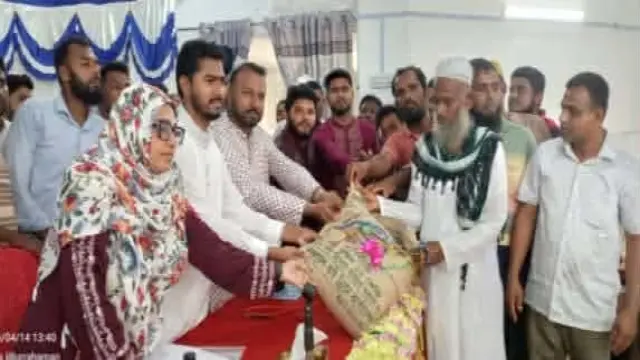 গলাচিপায় খুদ্র ও প্রান্তিক কৃষকদের মাঝে বিনামূল্যে বীজ ও রাসায়নিক সার বিতরণ