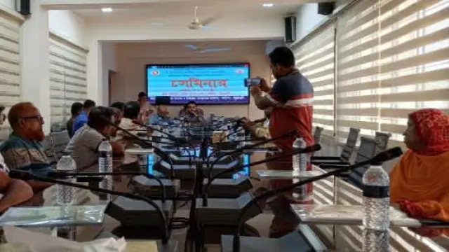 গলাচিপায় প্রান্তিক পেশাজীবি জনগোষ্ঠীর জীবন মান উন্নয়ন বিষয়ক সেমিনার অনুষ্ঠিত