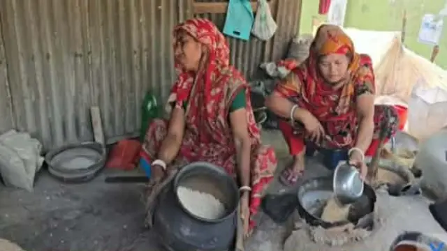 গলাচিপায় বিলুপ্তির পথে হাতে ভাজা মুড়ির ঐতিহ্য