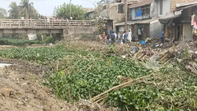 গলাচিপায় খাল খননে স্বজনপ্রীতির অভিযোগ