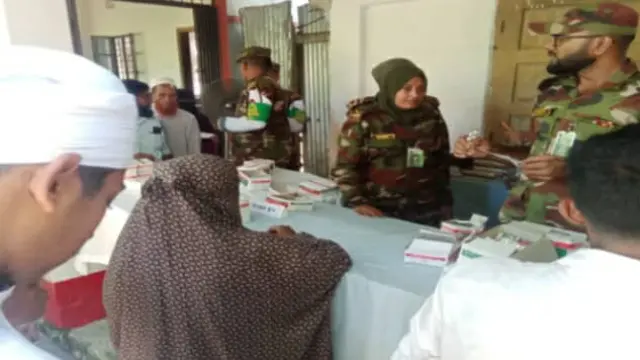 গলাচিপায় সেনাবাহিনী কর্তৃক ফ্রি মেডিকেল ক্যাম্পিং