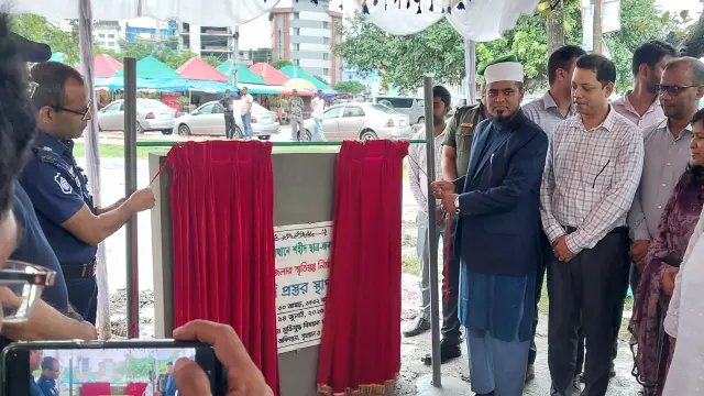 গোপালগঞ্জে জুলাই স্মৃতি স্তম্ভের নির্মাণ কাজের ভিত্তি প্রস্তর কাজের উদ্বোধন