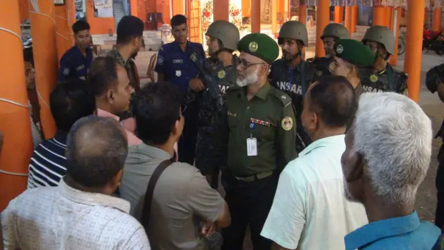 গোপালগঞ্জে মহাষষ্ঠী পূজা ও কল্পারম্ভের মধ্য শুরু হয়েছে শারদীয়া দূর্গা পূজা