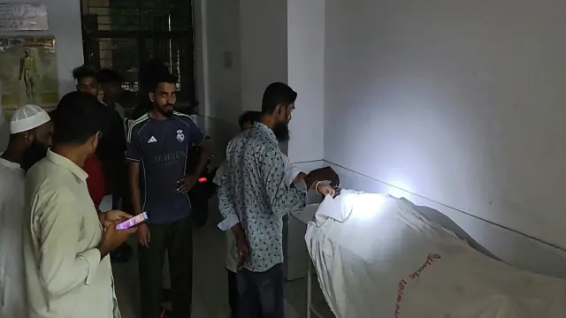 গোপালগঞ্জে পৃথক সড়ক দুর্ঘটনায় কৃষকসহ নিহত-২
