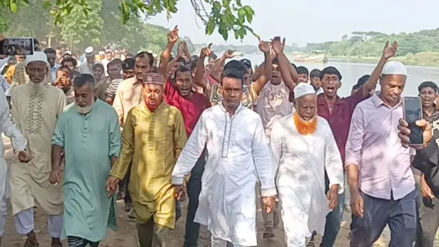 গোপালগঞ্জে সম্ভাব্য ইউপি নির্বাচনের প্রচারণা চালাচ্ছেন সম্ভাব্য চেয়ারম্যান প্রার্থীরা