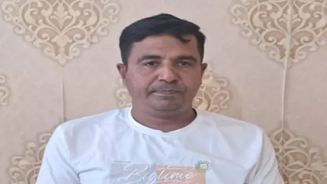 গোপালগঞ্জে সংবাদ সম্মেলন করে আ.লীগ নেতার পদত্যাগ