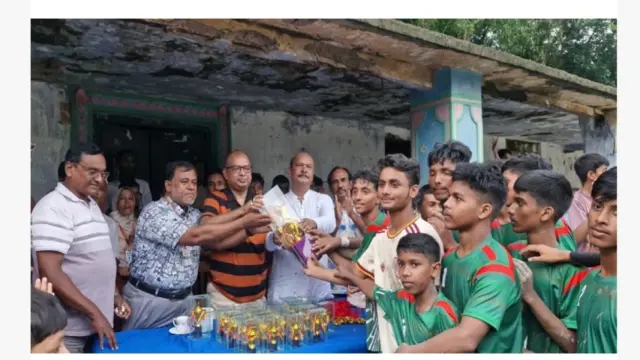 গৌরনদীতে আন্তঃশ্রেণি ফুটবল টুর্নামেন্টের ফাইনাল অনুষ্ঠিত