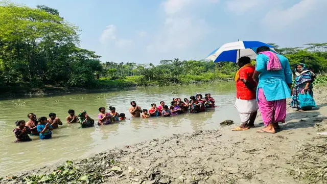 গৌরনদীতে স্নানোৎসব