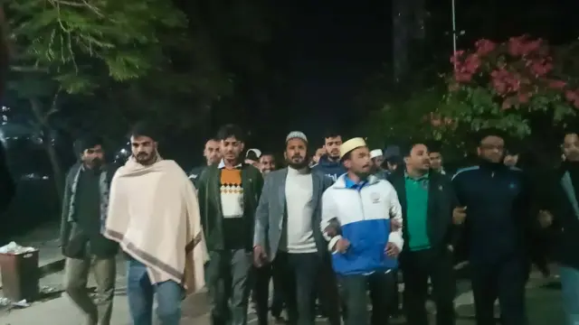 হাদির উপর গুলির প্রতিবাদে যবিপ্রবিতে জাতীয়তাবাদী আদর্শে বিশ্বাসী শিক্ষার্থীদের বিক্ষোভ ও দোয়া