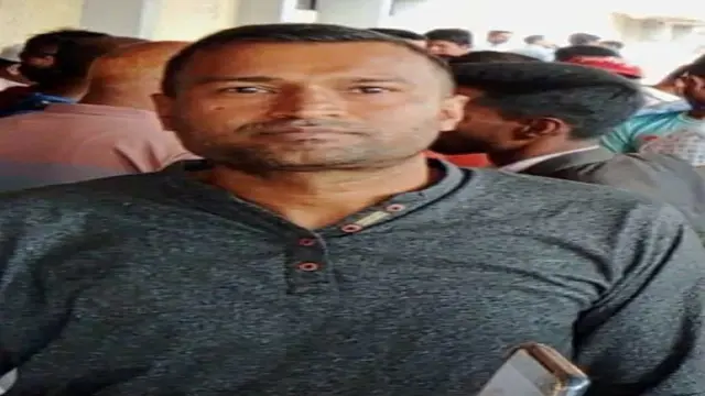 কোস্ট গার্ডের অভিযানে অস্ত্র-বোমা ও গাঁজাসহ  উত্তর দিঘলদীর মেজবা আটক