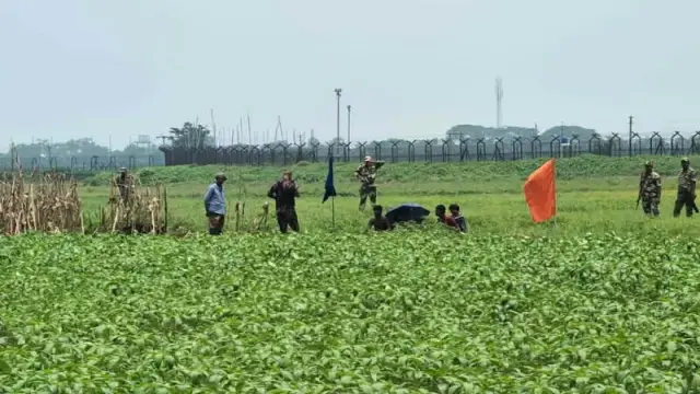 কুড়িগ্রামের রৌমারী সীমান্তে পুশইন চেষ্টা: নারী-শিশুসহ ৯ জন শূন্যরেখায়, সমাধানহীন অবস্থান