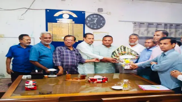 মেহেন্দিগঞ্জ পৌরসভার নাগরিক সেবার মানোন্নয়নে প্রতিমন্ত্রী রাজিব আহসান'র মতবিনিময় সভা ও চেক বিতরণ