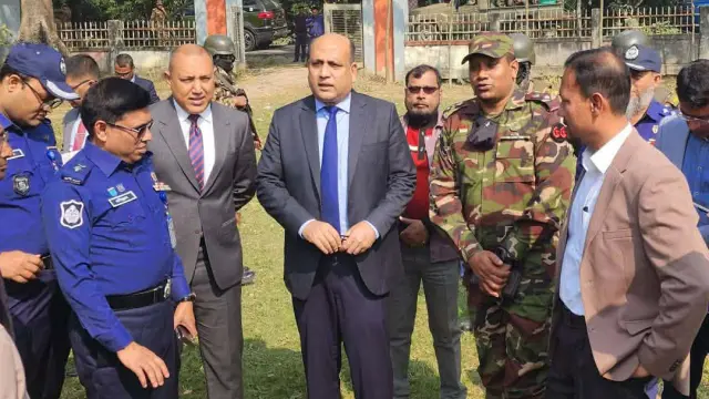 নির্বাচন পর্যবেক্ষনের কাজ চলছে, আমরা শতভাগ সতর্ক আছি-জেলা প্রশাসক আরিফ-উজ-জামান