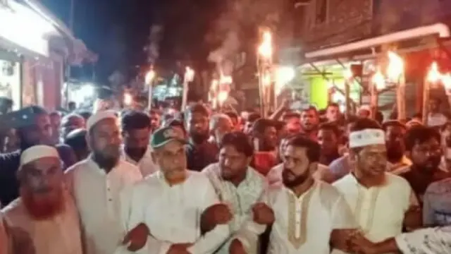 নুরুল হক নুরের ওপর হামলার প্রতিবাদে গলাচিপায় মশাল মিছিল