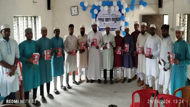 পদ্মবিলা কামিল মাদ্রাসার কেন্দ্রীয় ছাত্র সংসদের শপথ গ্রহণ অনুষ্ঠিত