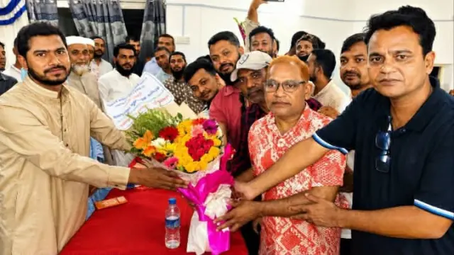 প্রতিমন্ত্রী নুরুল হকের সাথে গলাচিপা প্রেসক্লাবের আহ্বায়ক কমিটির সৌজন্য সাক্ষাৎ