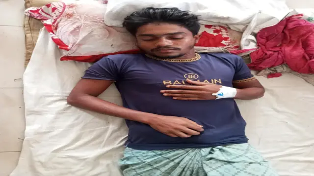 রাঙ্গাবালীতে সিনিয়র-জুনিয়র নিয়ে মারধর, হাসপাতালে ভর্তি এক