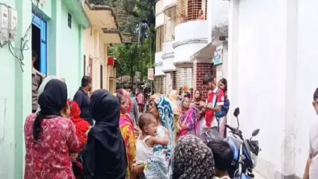 রংপুরে তরুনী শিক্ষার্থীর ঝুলন্ত লাশ উদ্বার, মিলল দুই পৃষ্ঠার নোট