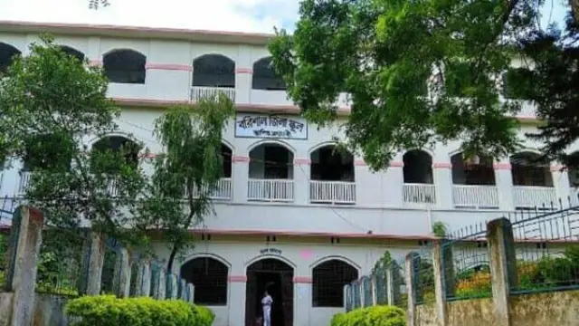 শিক্ষার বাতিঘর বরিশাল জিলা স্কুলে চুরি-অনিয়মের মহোৎসব, ক্ষুব্ধ অভিভাবকরা