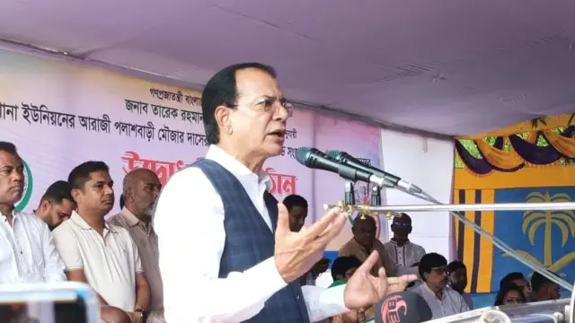 শরিয়াহ আইন বাস্তবায়নের পক্ষে আমরা নই : কুড়িগ্রামে ত্রাণমন্ত্রী