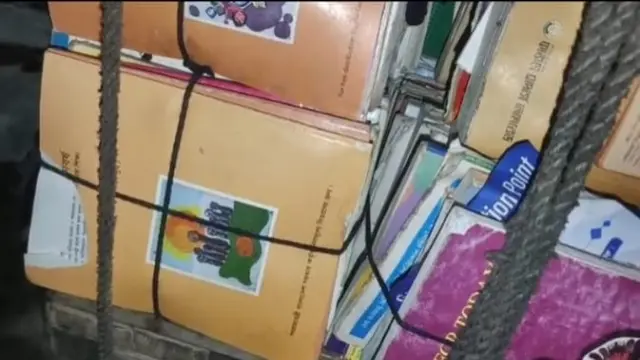 ভাঙ্গারির দোকানে বিনামূল্যের  সরকারি বই ক্রয়-বিক্রয়