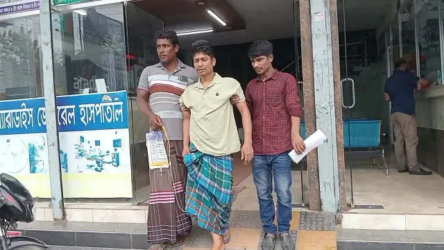 ভোলার চরফ্যাশন  বাঁচতে চান মাসুদ,হাসপাতালের বিছানায় ক্যান্সারের সঙ্গে লড়াই