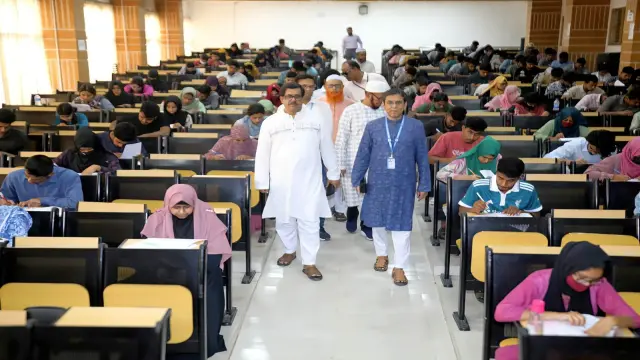 যবিপ্রবিতে গুচ্ছ পদ্ধতির ‘বি ’ ইউনিটের ভর্তি পরীক্ষা অনুষ্ঠিত