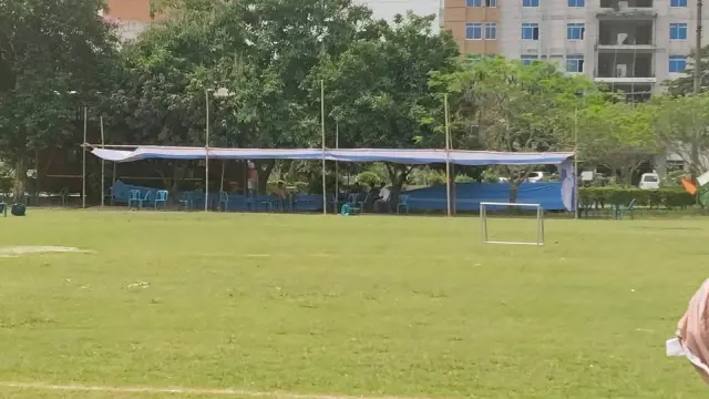 যবিপ্রবিতে ক্লাস-পরীক্ষা চালু রেখেই চলছে বার্ষিক ক্রীড়া প্রতিযোগিতা, নেই উপস্থিতি