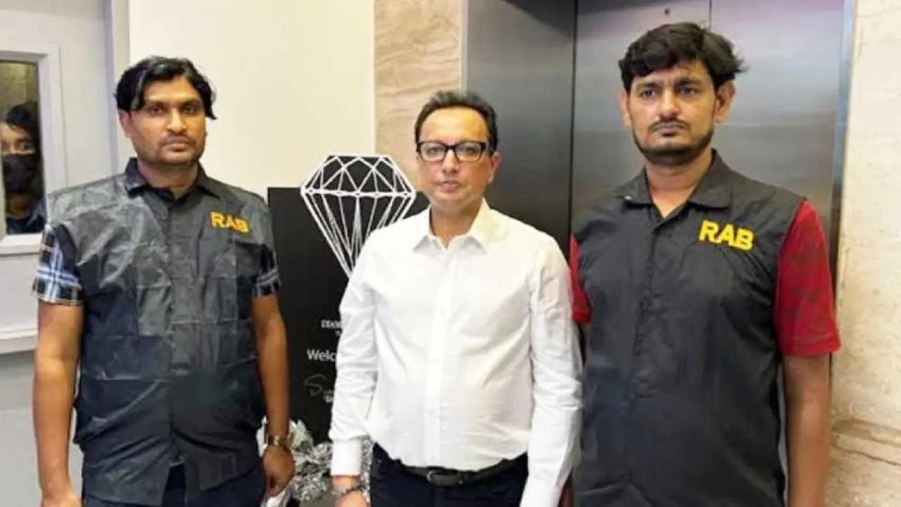 ৬৭৮ কোটি টাকা পাচারের অভিযোগে বনানী থেকে গ্রেপ্তার দিলীপ
