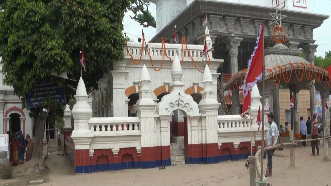 আজ সোমবার অনুষ্ঠিত হবে গোপালগঞ্জের ওড়াকান্দির বারুনী স্নানোৎসব