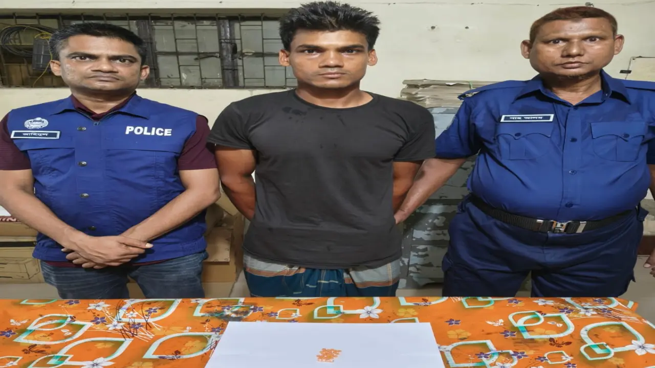 বানারীপাড়ায় ত্রিশ পিস ইয়াবাসহ মাদক কারবারি সজল গ্রেপ্তার