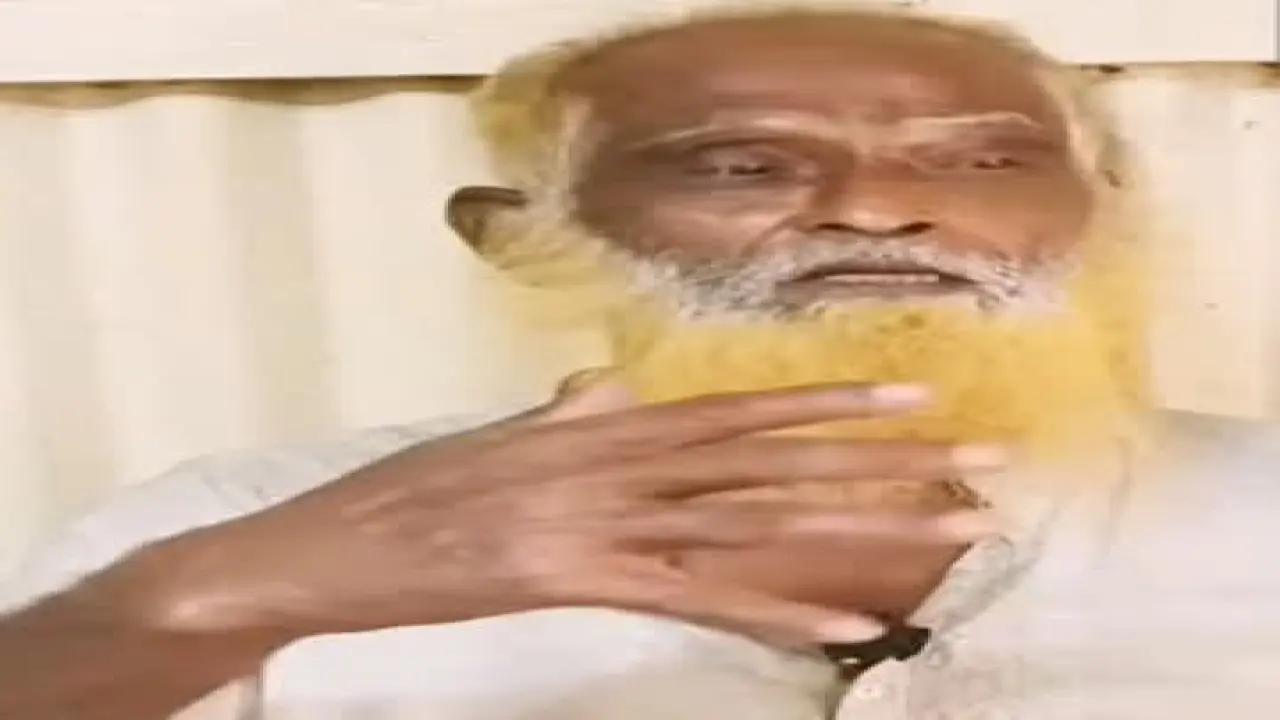 বাড়ির ওপর দিয়ে রাস্তা নির্মাণের অভিযোগ, ক্ষতিপূরণ ও বিচার চাইলেন কৃষক