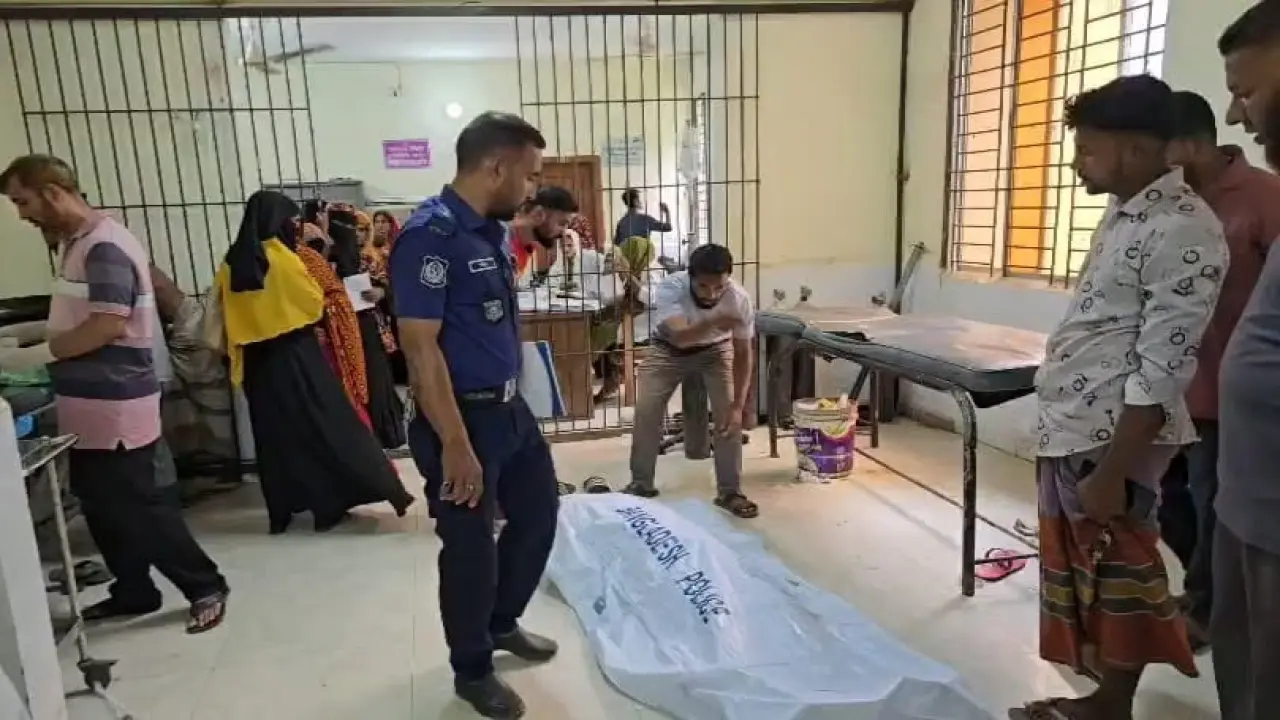 বরগুনায় পুলিশ ব্যারাকে কনস্টেবলের মরদেহ উদ্ধার, কক্ষ থেকে মিলল চার পৃষ্ঠার চিরকুট